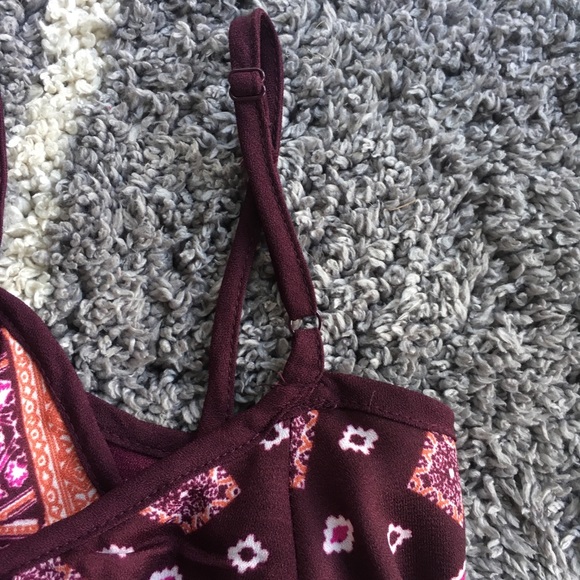 🦋COLD SHOULDER ROMPER🦋 - Picture 4 of 5